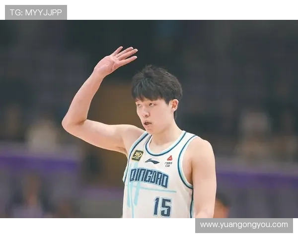 NBA杨瀚森展现华丽传球技弧顶单手妙传再助力队友空中精彩暴扣 NBA杨瀚森展现华丽传球技弧顶单手妙传再助力队友空中精彩暴扣