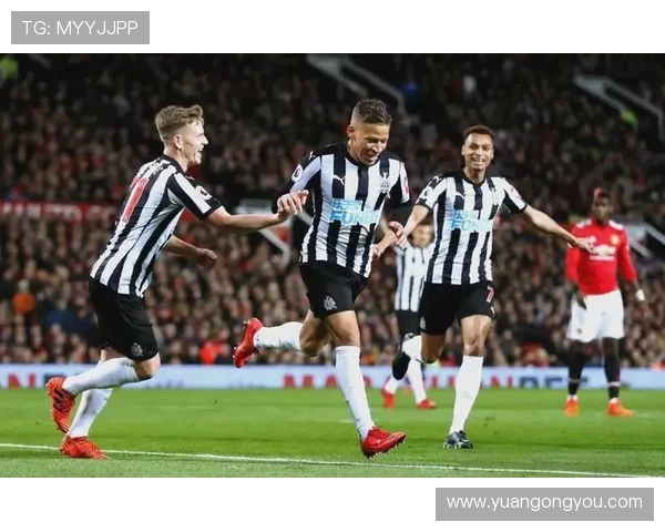 德天空报道法兰克福冬窗有意租借纽卡前锋奥苏拉加强阵容